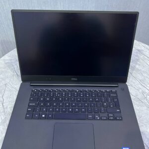 Dell Precision 5520 i7-7 gen7 - stock